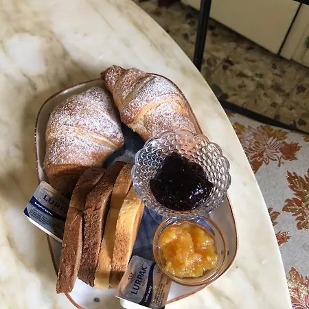 Casa Cambini Bed & Breakfast *